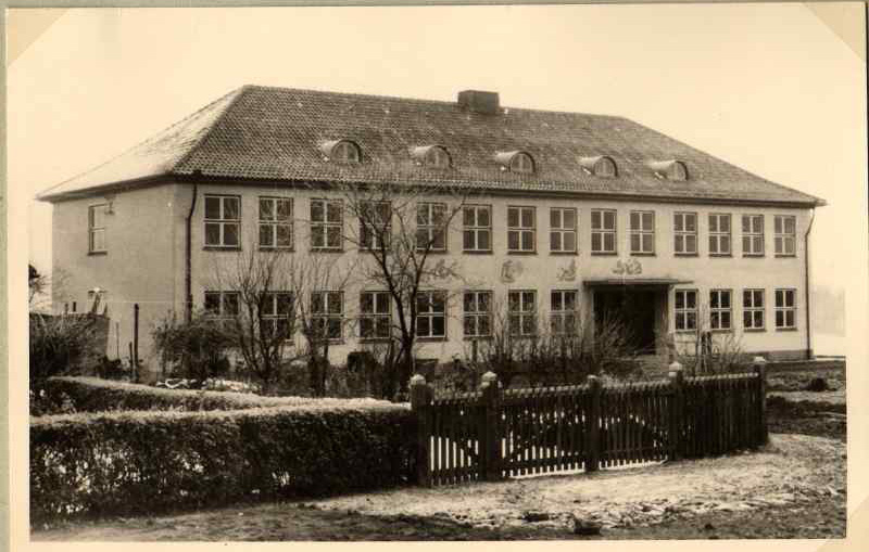 Neue Schule 1952